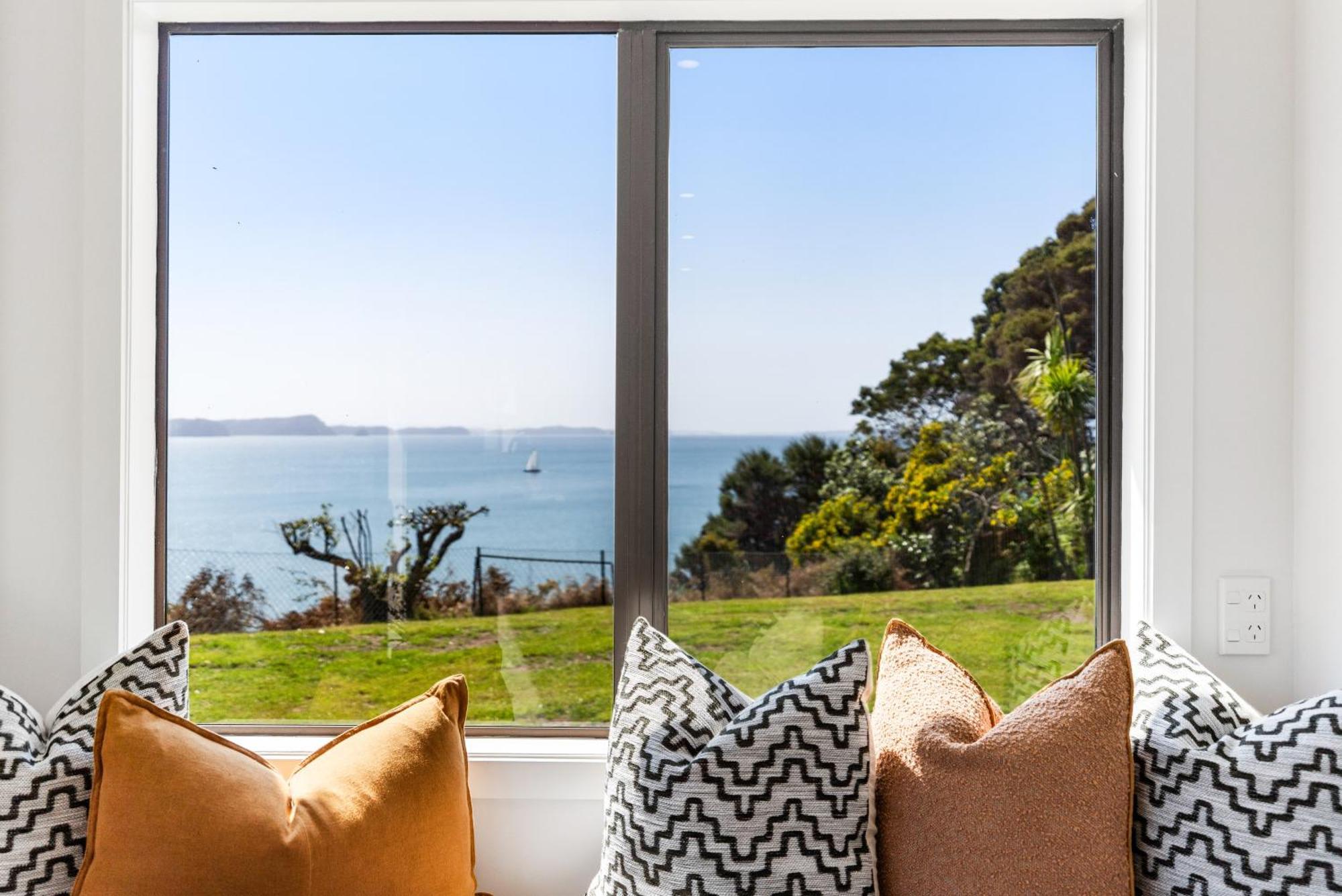 Private Paradise With Sea Views Apartment Whangaparaoa Exterior photo